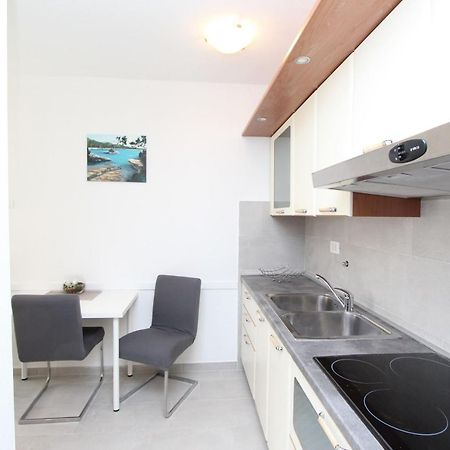 Apartment Stellina Rovigno Esterno foto