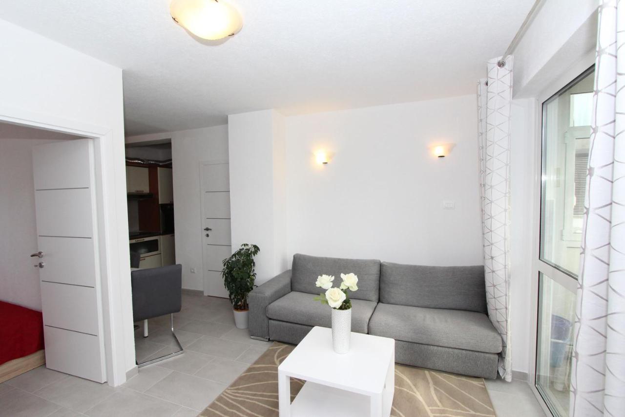 Apartment Stellina Rovigno Esterno foto