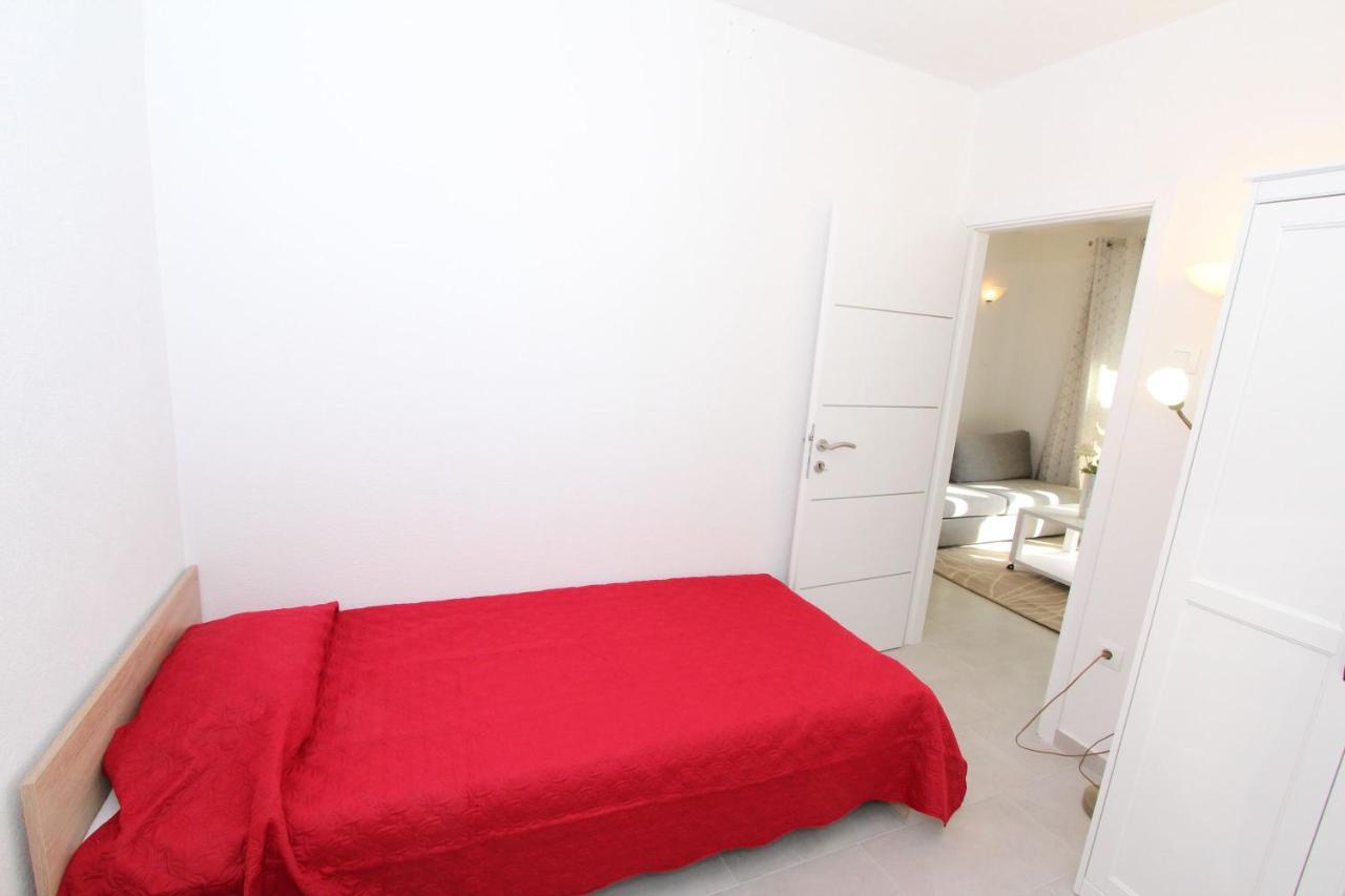 Apartment Stellina Rovigno Esterno foto