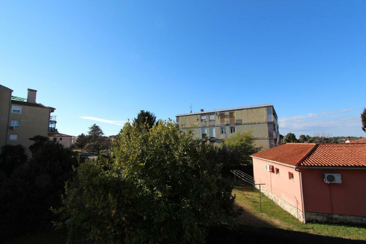 Apartment Stellina Rovigno Esterno foto