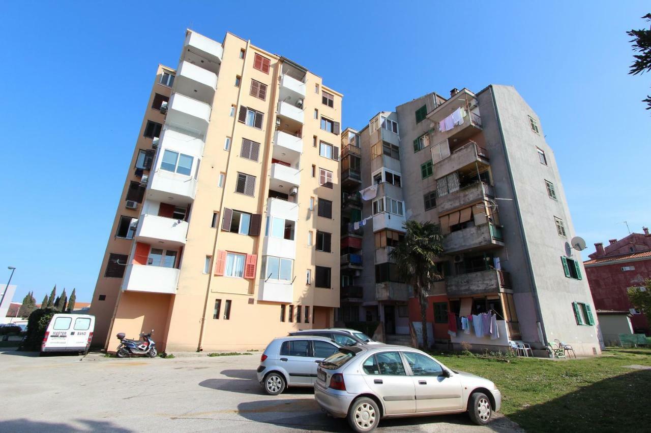 Apartment Stellina Rovigno Esterno foto